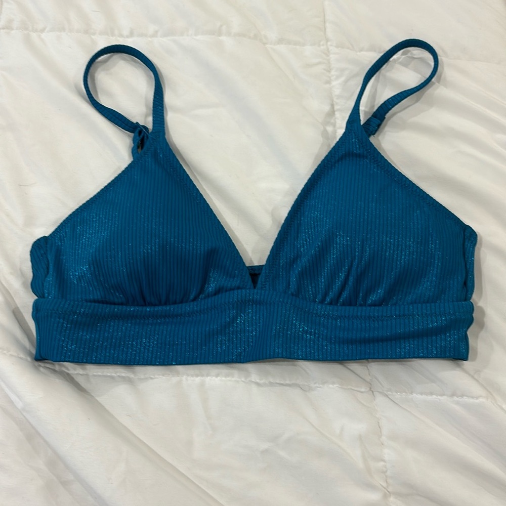 Aerie crinkle bikini top in metallic blue